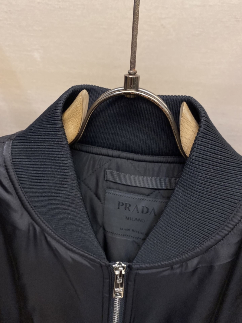 Pra*a outwear